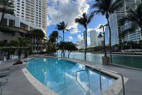 Condo in Miami, Florida, 2 bedrooms  № 1953355 - photo 29