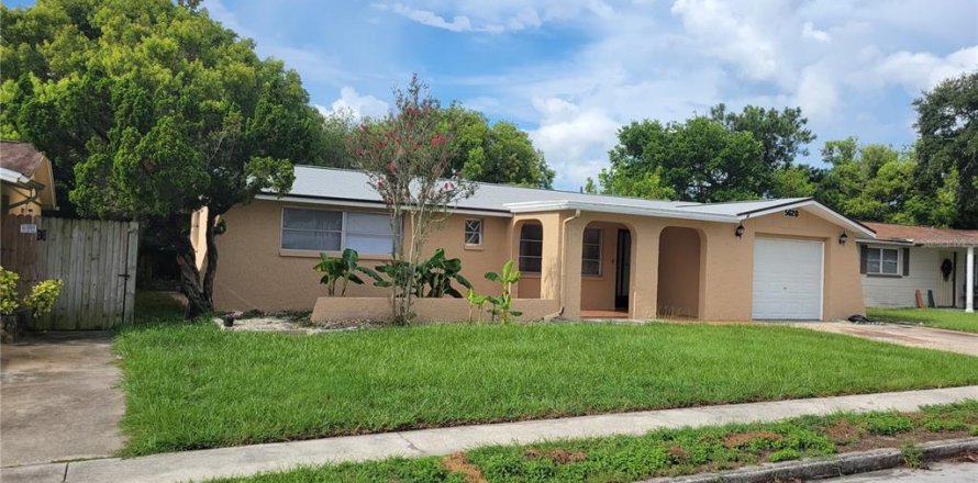 Villa ou maison à Holiday, Floride 2 chambres, 122.07 m2 № 1883756
