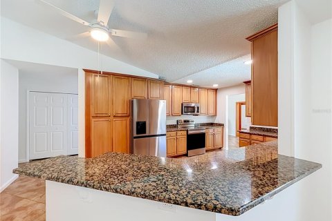 House in Orlando, Florida 4 bedrooms, 178.56 sq.m. № 2220418 - photo 20