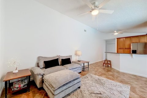 House in Orlando, Florida 4 bedrooms, 178.56 sq.m. № 2220418 - photo 27