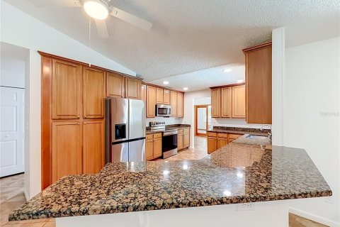 House in Orlando, Florida 4 bedrooms, 178.56 sq.m. № 2220418 - photo 19