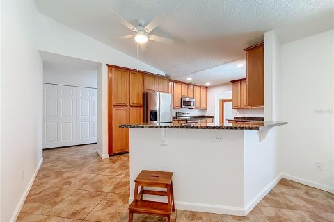 House in Orlando, Florida 4 bedrooms, 178.56 sq.m. № 2220418 - photo 21
