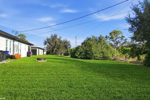 Propiedad comercial en venta en North Port, Florida, 4 dormitorios, 214.79 m2 № 2096359 - foto 28