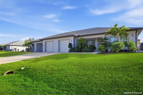 Propiedad comercial en venta en North Port, Florida, 4 dormitorios, 214.79 m2 № 2096359 - foto 4