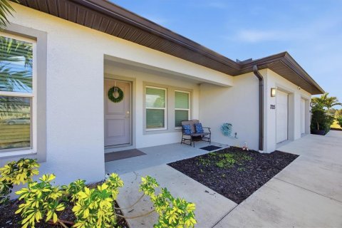 Propiedad comercial en venta en North Port, Florida, 4 dormitorios, 214.79 m2 № 2096359 - foto 5