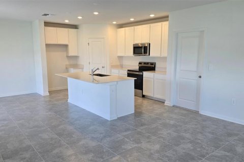 Villa ou maison à louer à Davenport, Floride: 4 chambres, 174.56 m2 № 2110845 - photo 7