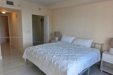 Снять в аренду кондоминиум в Санни-Айлс-Бич, Флорида 2 спальни, 103.68м2, № 1990533 - фото 15