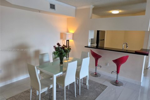 Снять в аренду кондоминиум в Санни-Айлс-Бич, Флорида 2 спальни, 103.68м2, № 1990533 - фото 11