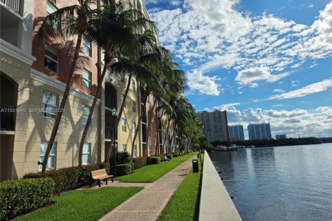 Снять в аренду кондоминиум в Санни-Айлс-Бич, Флорида 2 спальни, 103.68м2, № 1990533 - фото 26