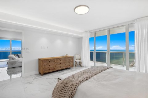 Copropriété à louer à Hallandale Beach, Floride: 2 chambres, 191.84 m2 № 2046009 - photo 19