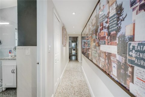 Casa en venta en North Miami Beach, Florida, 4 dormitorios, 140.75 m2 № 2000355 - foto 14