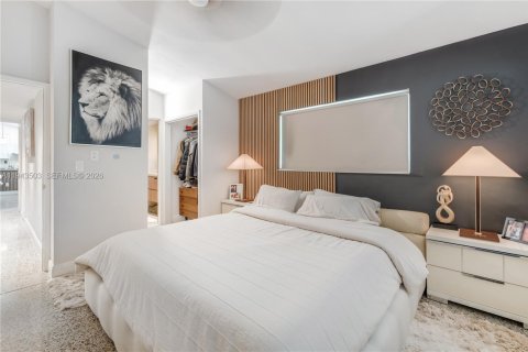 Casa en venta en North Miami Beach, Florida, 4 dormitorios, 140.75 m2 № 2000355 - foto 10