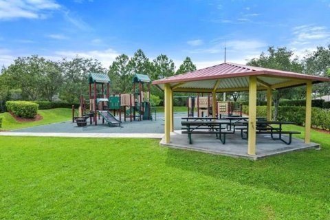 Casa en venta en Orlando, Florida, 4 dormitorios, 166.11 m2 № 2202128 - foto 18