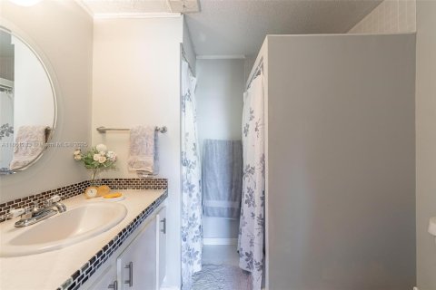 Condominio en venta en Tamarac, Florida, 2 dormitorios, 99.41 m2 № 1889435 - foto 17