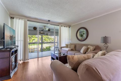 Condominio en venta en Tamarac, Florida, 2 dormitorios, 99.41 m2 № 1889435 - foto 9