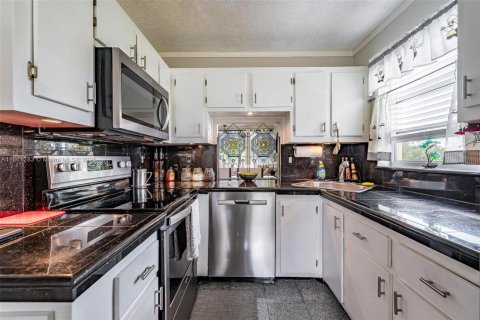 Condominio en venta en Tamarac, Florida, 2 dormitorios, 99.41 m2 № 1889435 - foto 4