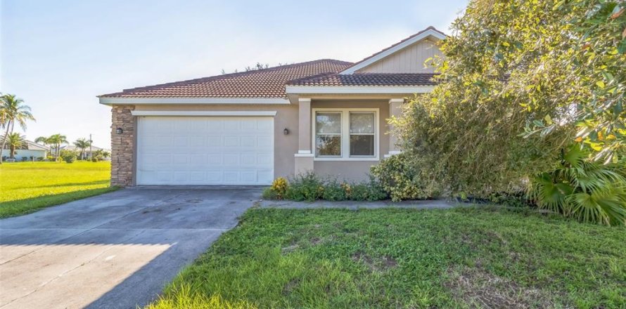 Casa en Punta Gorda, Florida 3 dormitorios, 206.34 m2 № 1885257