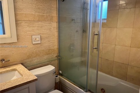 Apartamento en alquiler en Miami Beach, Florida, 2 dormitorios, 78.04 m2 № 2026123 - foto 6