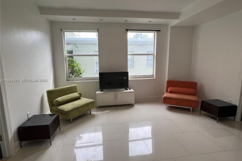 Apartamento en alquiler en Miami Beach, Florida, 2 dormitorios, 78.04 m2 № 2026123 - foto 2