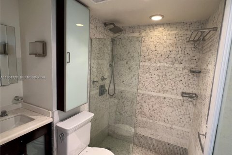 Apartamento en alquiler en Miami Beach, Florida, 2 dormitorios, 78.04 m2 № 2026123 - foto 8
