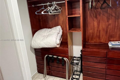 Apartamento en alquiler en Miami Beach, Florida, 2 dormitorios, 78.04 m2 № 2026123 - foto 5