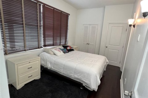 Apartamento en alquiler en Miami Beach, Florida, 2 dormitorios, 78.04 m2 № 2026123 - foto 7