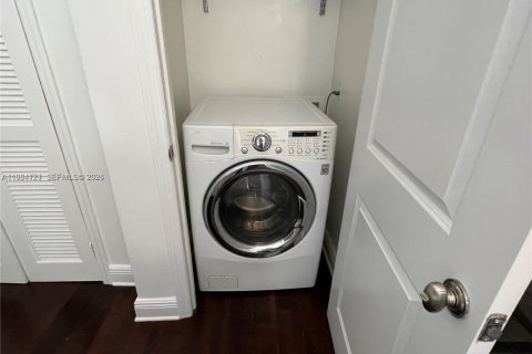 Apartamento en alquiler en Miami Beach, Florida, 2 dormitorios, 78.04 m2 № 2026123 - foto 9