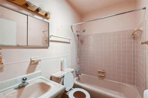 Купить виллу или дом в Брейдентон, Флорида 7 комнат, 129.13м2, № 1795271 - фото 20