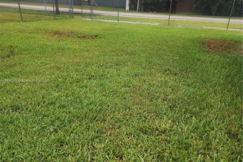 Снять в аренду виллу или дом в Майами, Флорида 2 спальни, 111.48м2, № 1883806 - фото 4