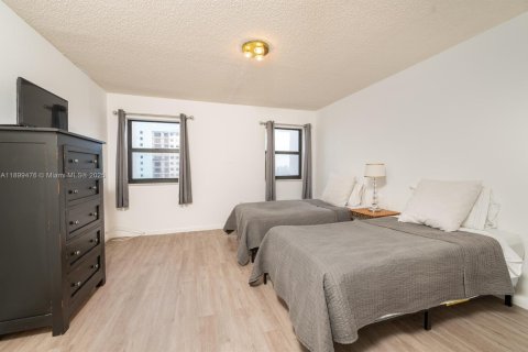 Condominio en alquiler en Hollywood, Florida, 2 dormitorios, 154.22 m2 № 1952007 - foto 23