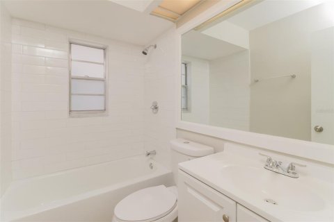 Снять в аренду виллу или дом в Тампа, Флорида 1 комната, 115.57м2, № 1549844 - фото 14