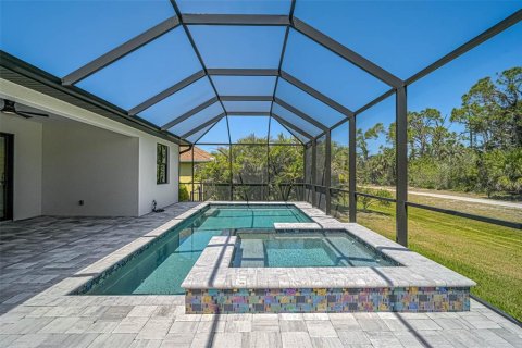 House in Rotonda, Florida 3 bedrooms, 195.93 sq.m. № 1717389 - photo 2