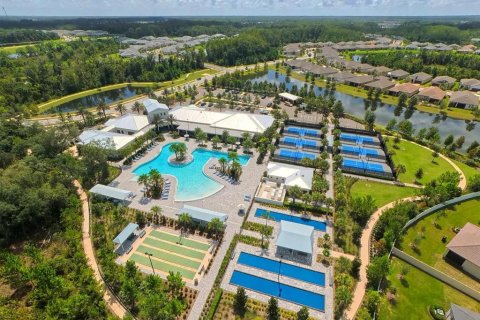 House in Land O' Lakes, Florida 2 bedrooms, 163.6 sq.m. № 2310942 - photo 27