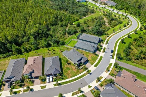 House in Land O' Lakes, Florida 2 bedrooms, 163.6 sq.m. № 2310942 - photo 25