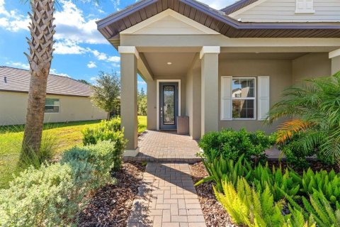 House in Land O' Lakes, Florida 2 bedrooms, 163.6 sq.m. № 2310942 - photo 2