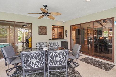 House in Sarasota, Florida 3 bedrooms, 218.23 sq.m. № 2284893 - photo 27