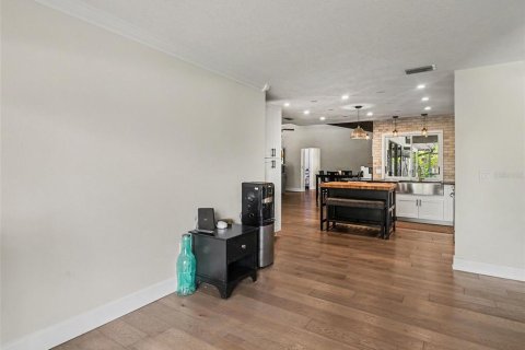 House in Sarasota, Florida 3 bedrooms, 218.23 sq.m. № 2284893 - photo 14