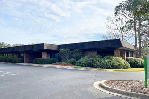 Immobilier commercial à louer à Gainesville, Floride: 95.32 m2 № 1108262 - photo 2