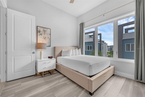 Condominio en venta en Four Corners, Florida, 5 dormitorios, 244.33 m2 № 1829751 - foto 17