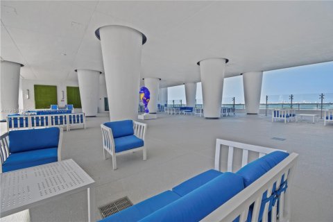 Купить кондоминиум в Майами, Флорида 1 спальня, 76.37м2, № 1970767 - фото 28