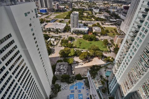 Купить кондоминиум в Майами, Флорида 1 спальня, 76.37м2, № 1970767 - фото 21
