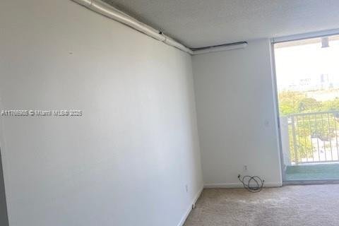 Condo in North Miami, Florida, 1 bedroom  № 1701543 - photo 14
