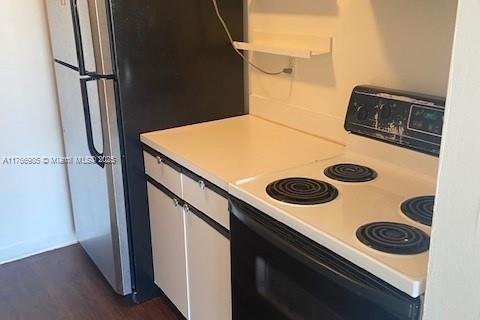 Condo in North Miami, Florida, 1 bedroom  № 1701543 - photo 10