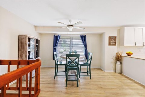 House in Tarpon Springs, Florida 3 bedrooms, 219.16 sq.m. № 2202569 - photo 18