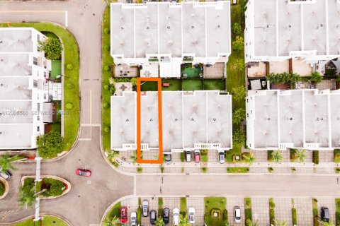 Touwnhouse à vendre à Doral, Floride: 3 chambres, 168.71 m2 № 2090670 - photo 5
