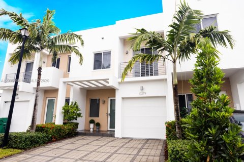 Touwnhouse à Doral, Floride 3 chambres, 168.71 m2 № 2090670