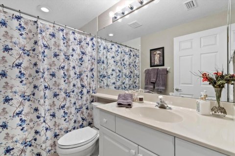 Condo in Bradenton, Florida, 2 bedrooms  № 1919798 - photo 19