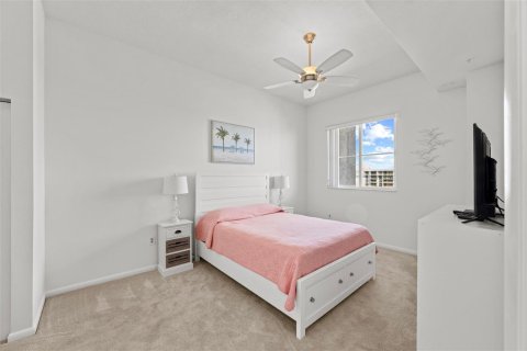 Condo in Fort Lauderdale, Florida, 2 bedrooms  № 2081892 - photo 17