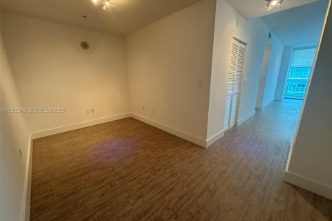 Купить кондоминиум в Майами, Флорида 2 спальни, 102.75м2, № 2049973 - фото 3