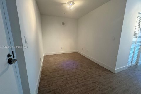 Купить кондоминиум в Майами, Флорида 2 спальни, 102.75м2, № 2049973 - фото 4